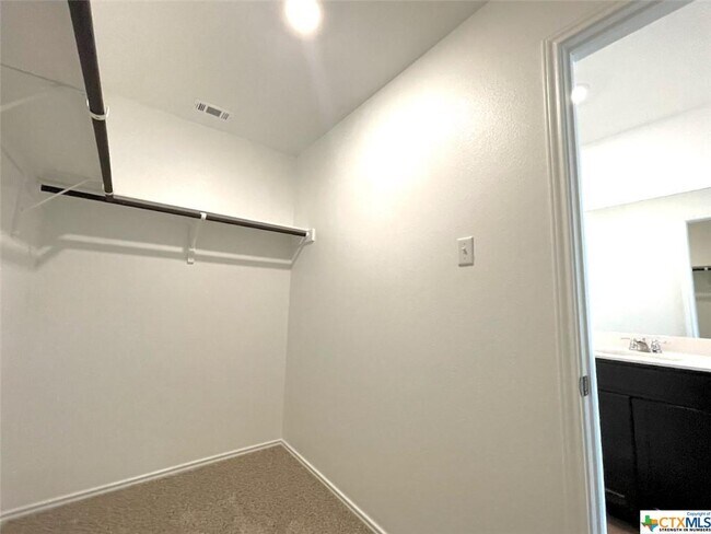 Building Photo - 296 Gypsum Vly