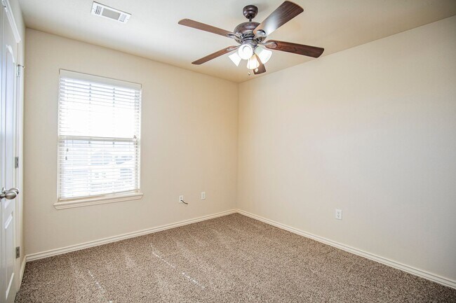 Building Photo - ***298 Copper Oaks***