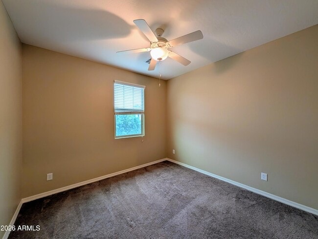 Building Photo - 923 S Osborn Ln