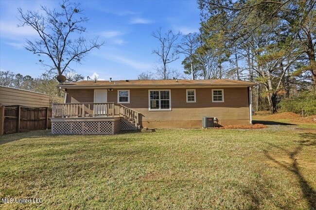 Building Photo - 936 Jenkins St