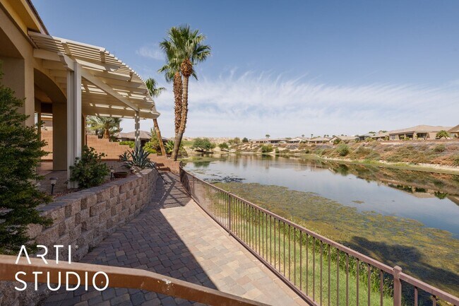 Building Photo - Beautiful 2-bedroom 2-bathroom and 2-car garage located in a gated community