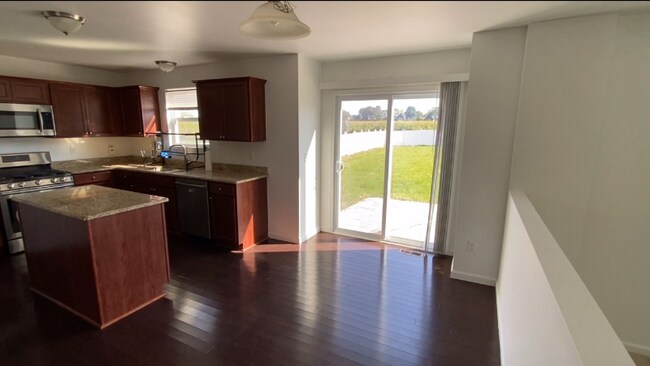Building Photo - 8360 Crab Apple Trail