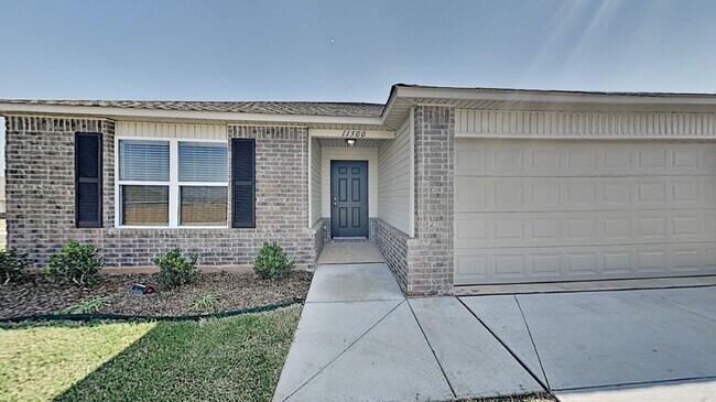 Building Photo - Very Nice 3 Bedroom 2 Bath Home in Yukon S...