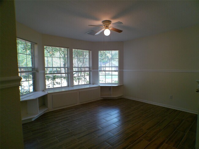 Building Photo - 35 Windswept Oaks Pl