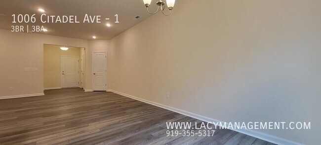 Building Photo - 1006 Citadel Ave