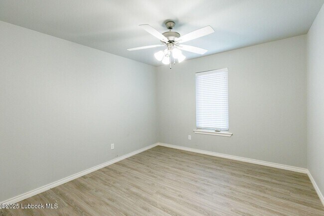 Building Photo - 7913 C R 5850