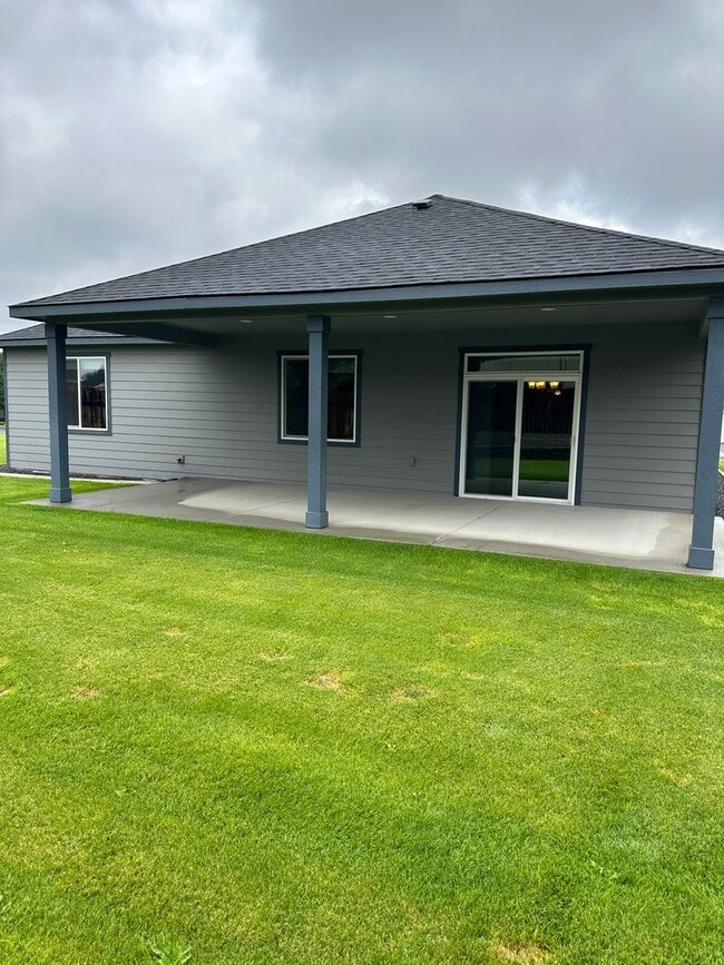 Building Photo - Beautiful New Construction ADA Accessible Home in a Fantastic Neighborhood.