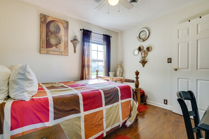 Building Photo - 1111 E Grant St