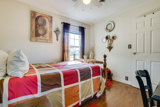 Building Photo - 1111 E Grant St