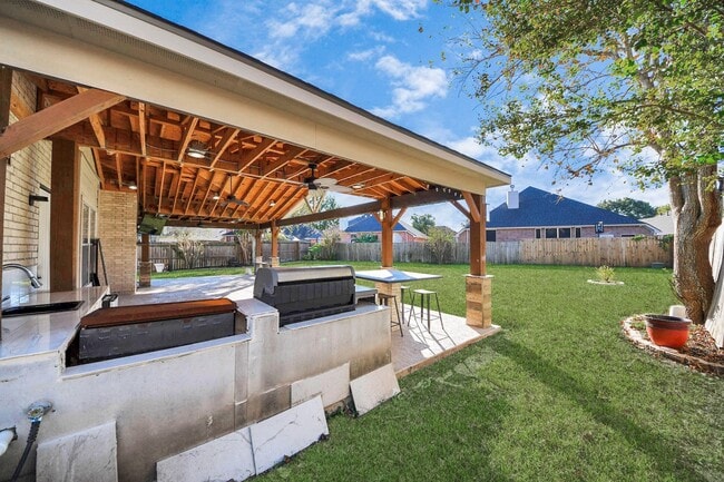 Building Photo - 811 Childers Ct