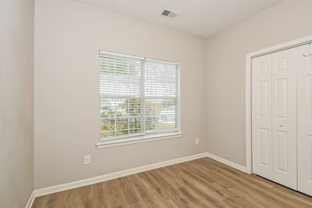 Building Photo - 3615 Clubside Walk