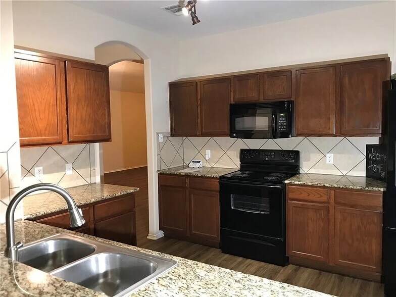 Building Photo - 1309 Grande Mesa Dr