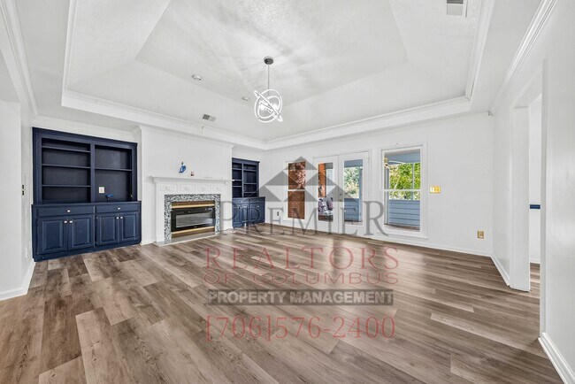 Building Photo - 5924 Big Oak Dr