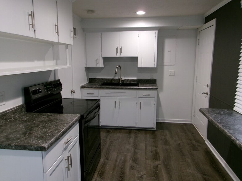 Building Photo - 3444 N 48th St