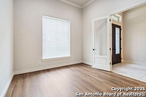 Building Photo - 944 Wilderness Oaks