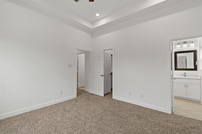Building Photo - 4619 Stassen St