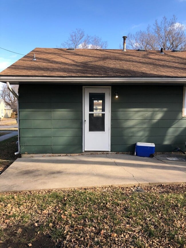 Building Photo - 1011 Cottonwood St