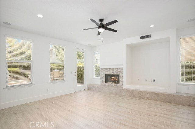 Building Photo - 12 Douglass Dr