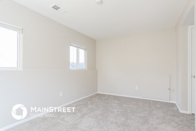 Building Photo - 8719 Aspen Ct