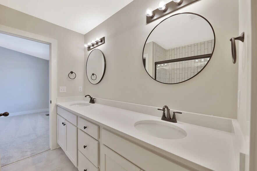 Building Photo - 2265 N 159th Ct E