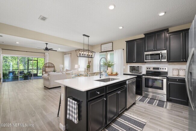 Building Photo - 9686 Lovage Ln