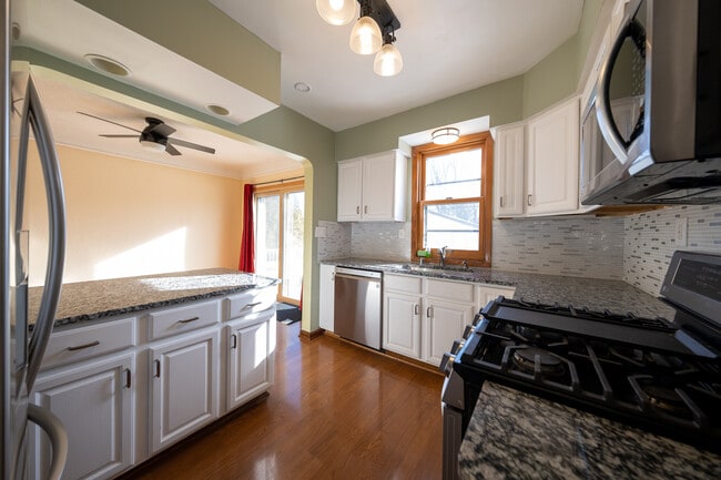 Building Photo - 6045 3rd Ave S