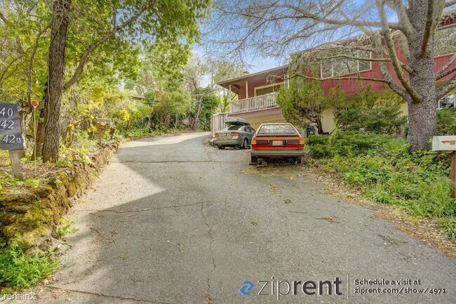 Building Photo - 2 br, 1 bath House - 40 Ash Ave, San Ansel...