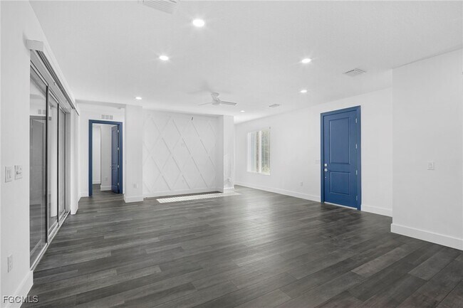 Building Photo - 2816 Barry Rd