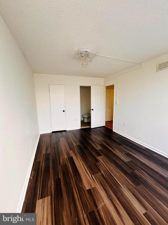 Building Photo - 1828 Metzerott Rd