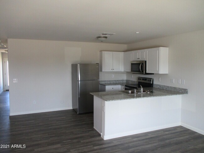 Building Photo - 200 Bobcat Way