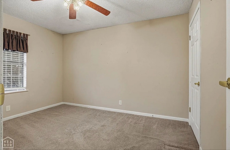 Building Photo - 112 Sparkey Dr