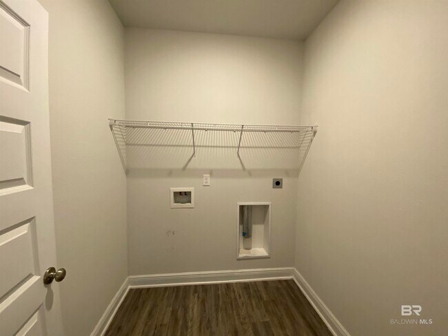 Building Photo - 24388 Alydar Lp