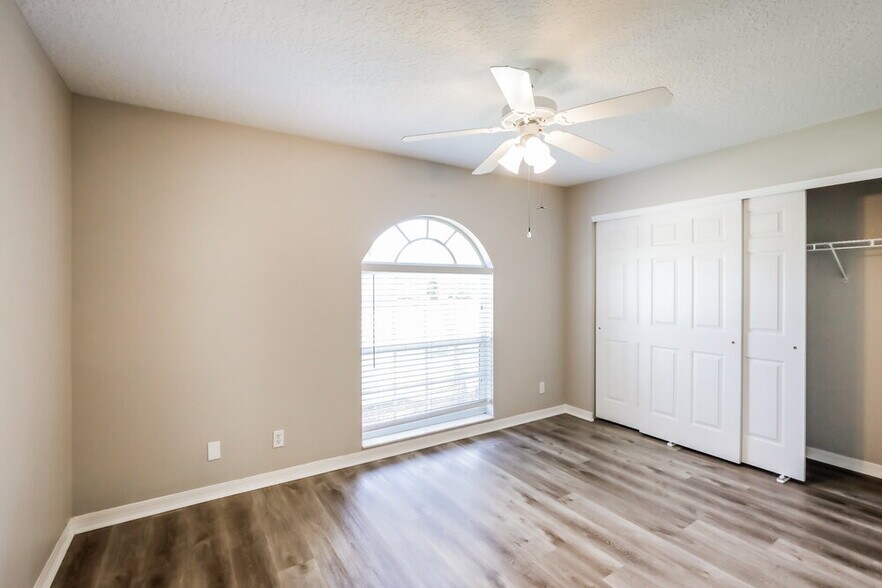 Building Photo - 103 Cocoplum Cir