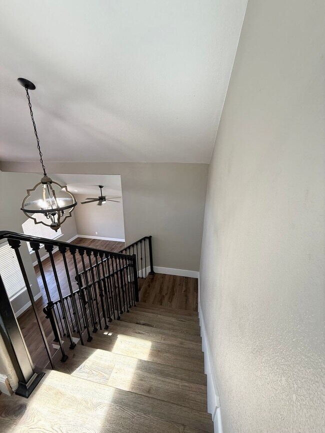 Building Photo - Beautiful 3 Bed 2.5 Bath COMING SOON!!!!