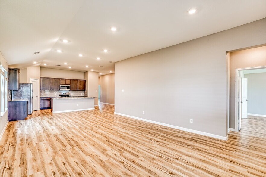 Building Photo - 24246 Palomino Sage Trail