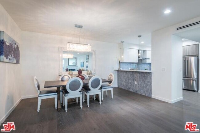 Building Photo - 12045 Guerin St