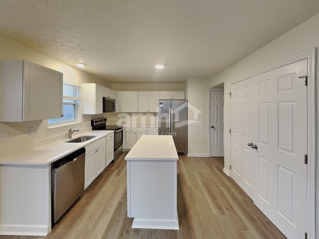 Building Photo - 8331 Priestley Dr