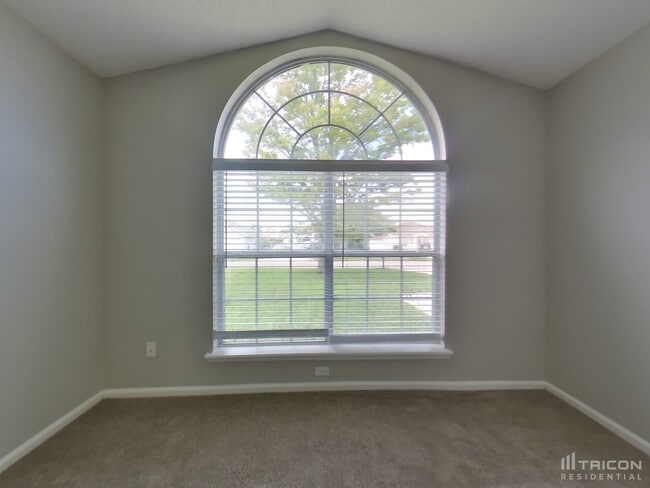 Building Photo - 1127 Summer Springs Drive