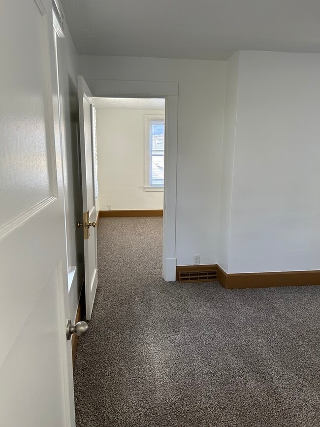 Building Photo - 1910 1st St