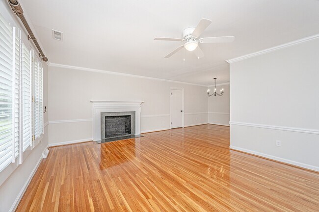 Building Photo - 1791 Dunbarton Dr