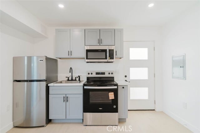 Building Photo - 5654 Cartwright Ave