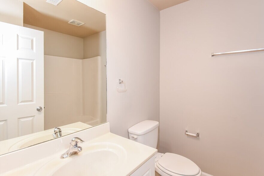 Building Photo - 6615 Bridge Stream Rd