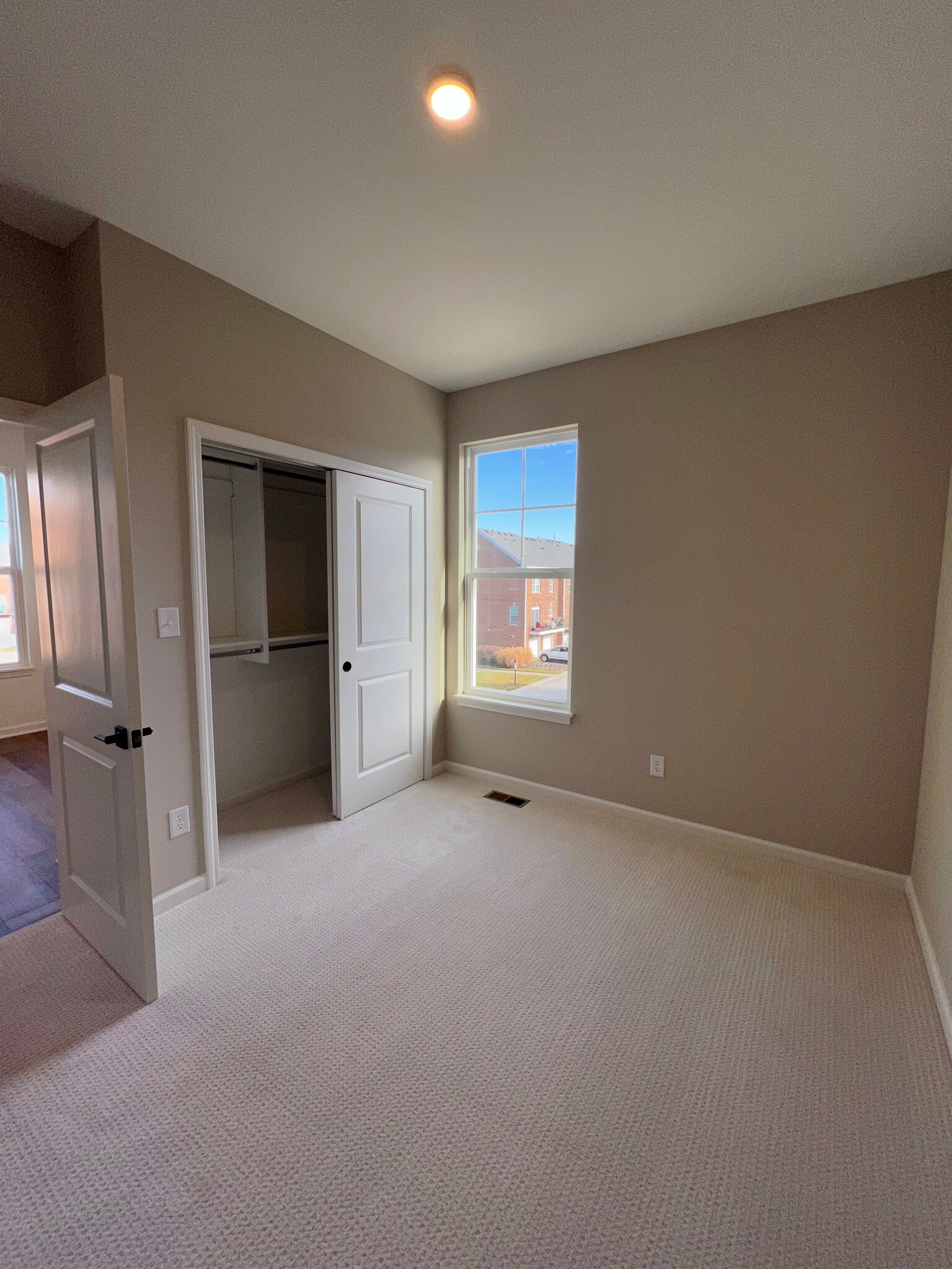 Building Photo - 15296 Mystic Rock Dr