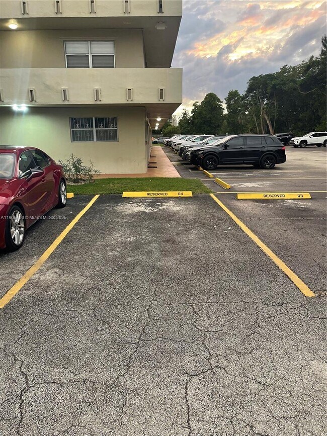 Building Photo - 7505 SW 82nd St