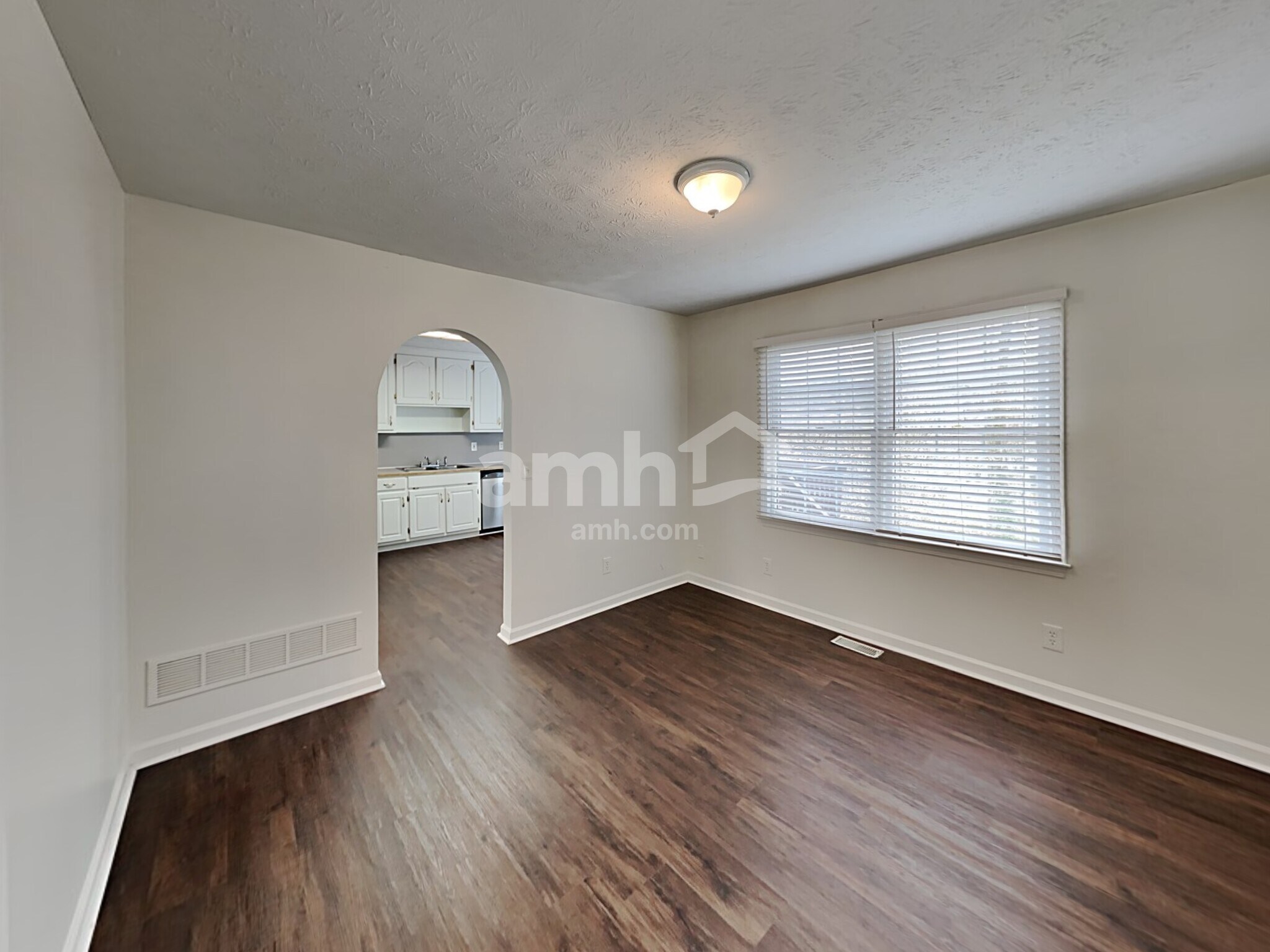 Building Photo - 468 Springfield Dr