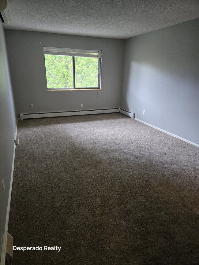 Building Photo - 1841 Kedron Cir