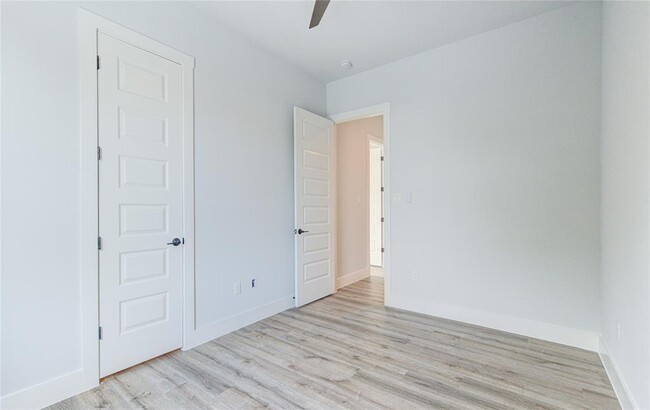 Building Photo - 3714 Mainer St