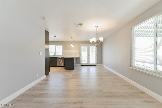 Building Photo - 3542 Bronco Rd