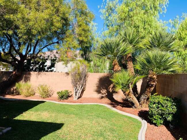 Building Photo - Beautiful home in Green Valley