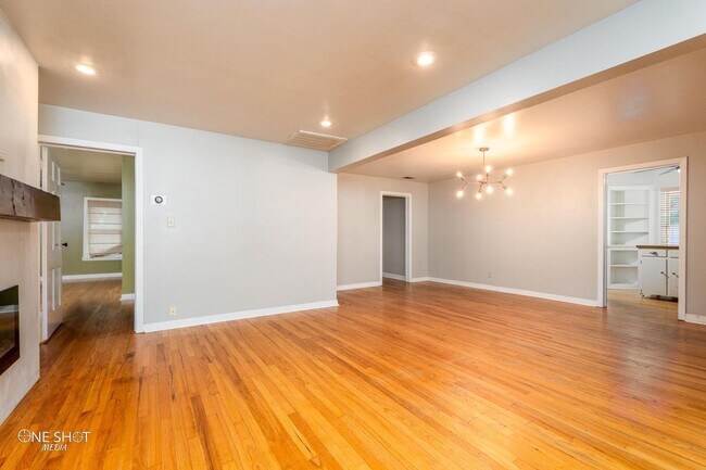 Building Photo - 1333 Amarillo St